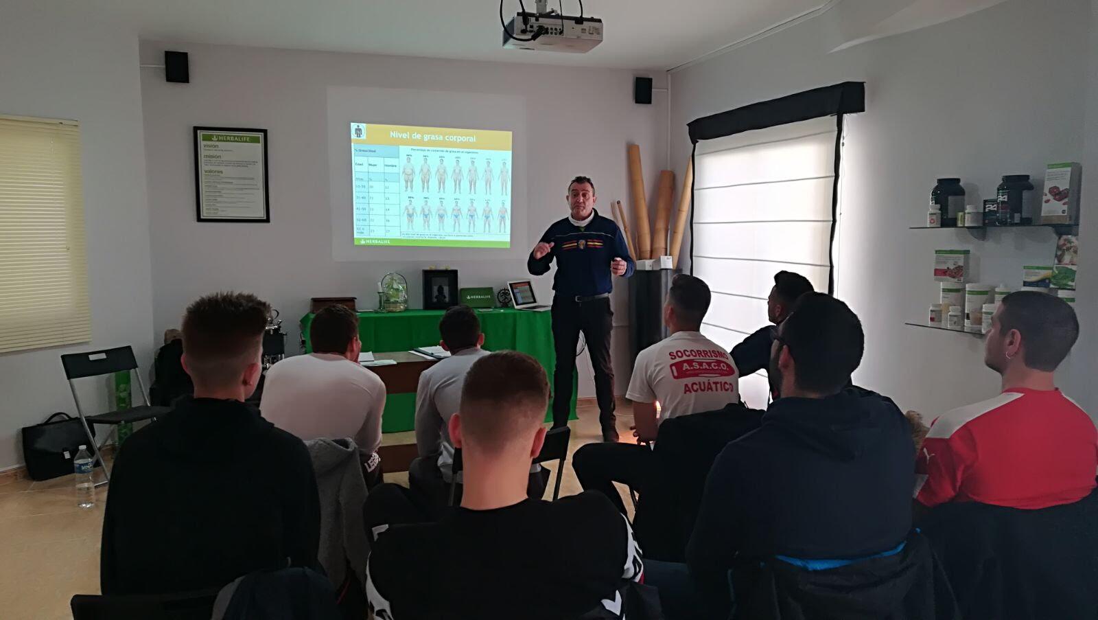 Descubre el error más habitual al hacerse socorrista acuático y cómo evitarlo antes de empezar el curso.