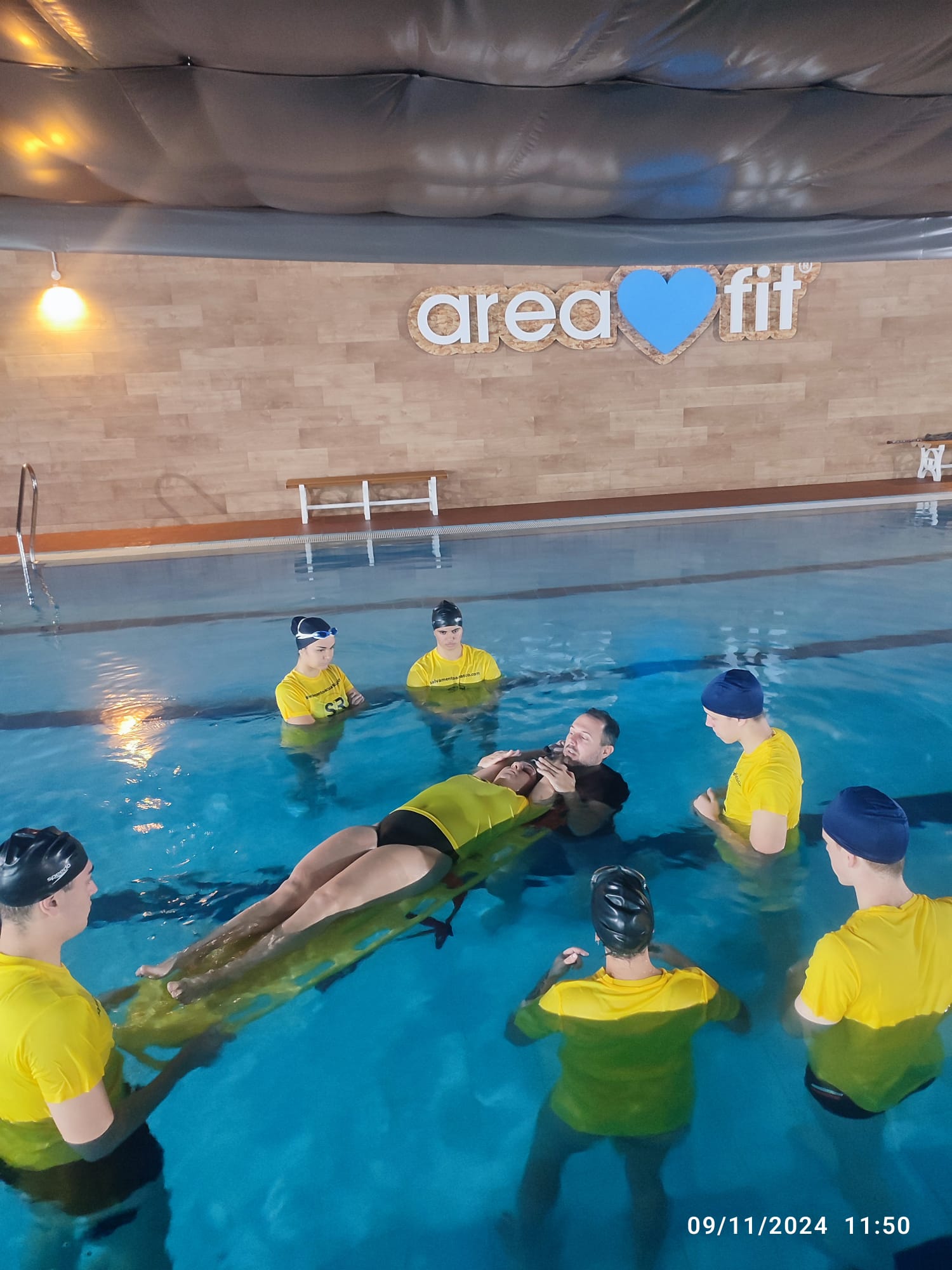 Descubre los errores más comunes en primeros auxilios acuáticos.