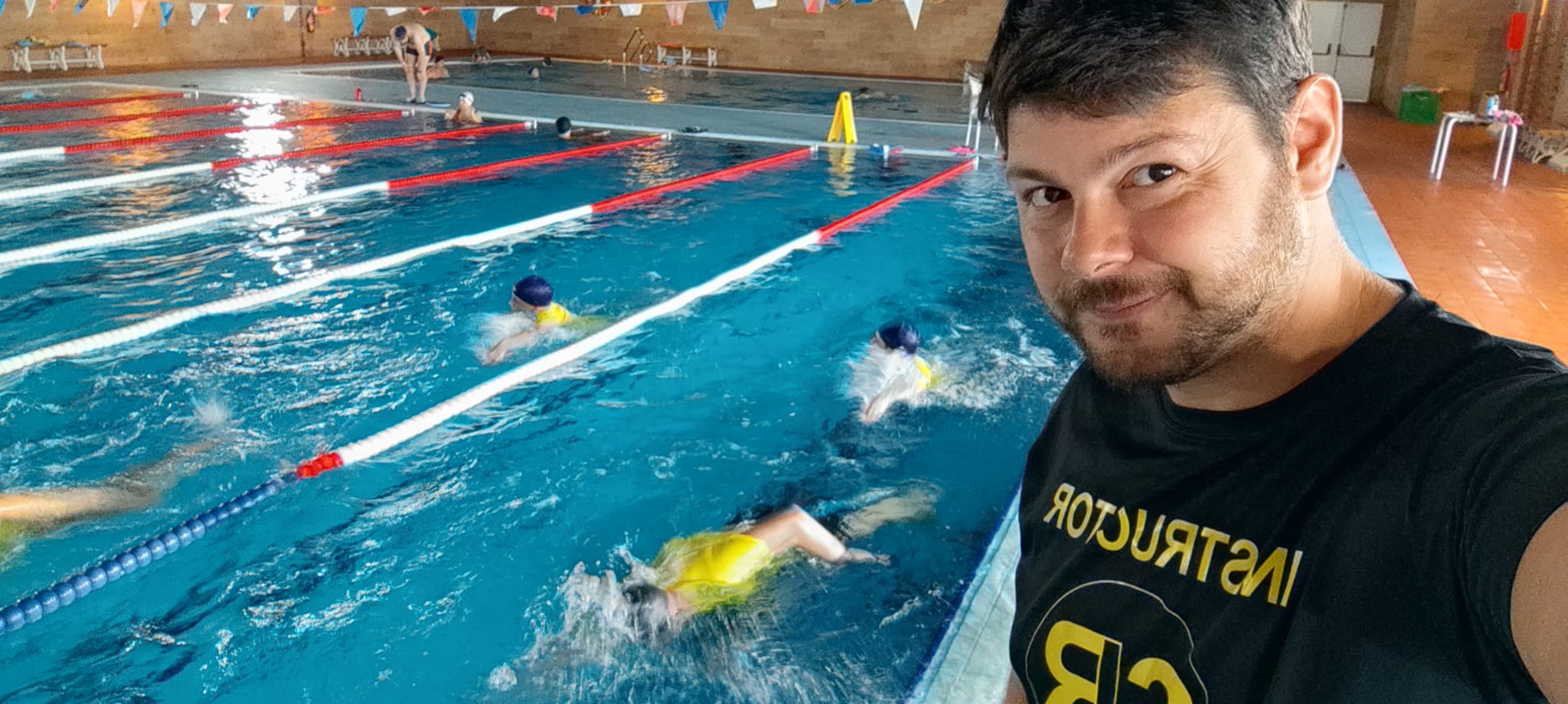 Descubre por qué un socorrista profesional realiza menos rescates que los que evita y cómo la prevención salva más vidas según el manual oficial.